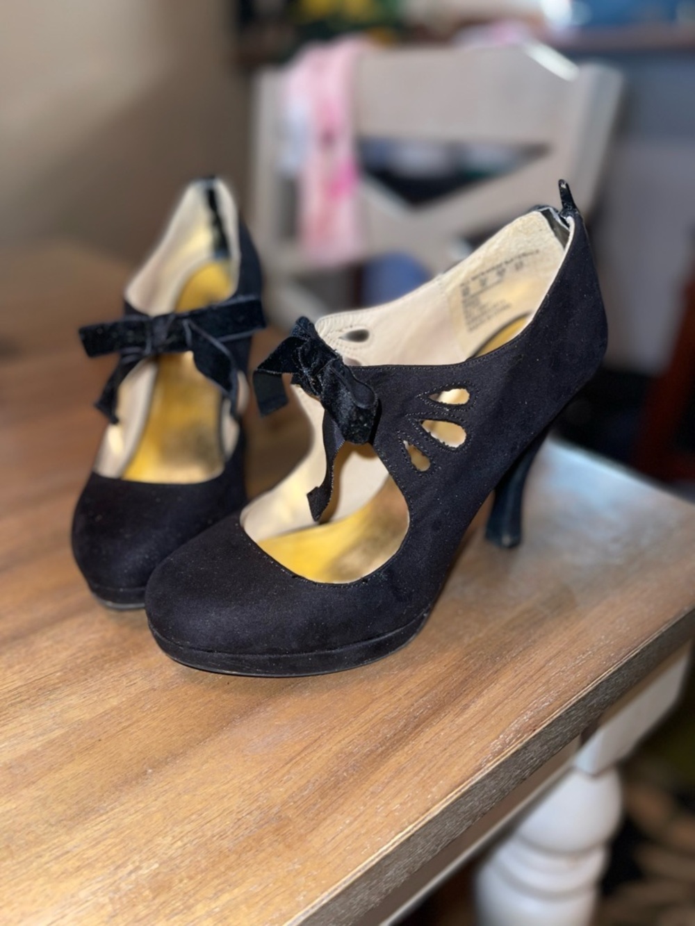 Bongo Elyse Velvet Bow Heels // Coquette Y2K Dark Academia Suede Womens 8